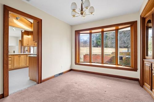 1510 Sullivan Ave, Wapping CT  06074-2711 exterior