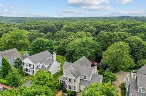 472 Wickford Point Rd, North Kingstown, RI 02852-4047