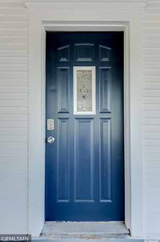 946 Cook Ave, Saint Paul MN  55106-3235 exterior