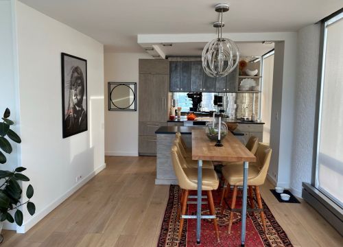 1300 Astor St, Chicago IL  60610-2139 exterior