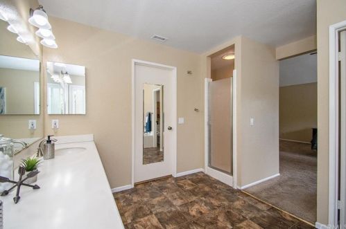 215 Revere St, Upland, CA 91784-1364
