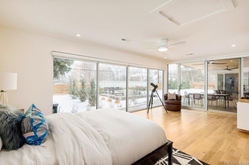 225 Clermont St, Denver CO  80246-1038 exterior