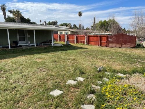 17233 Chico Dr, Perris, CA 92570-8012