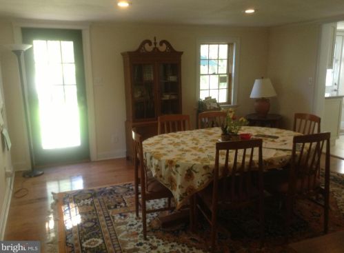 86 Lewisville Rd, Trenton NJ  08648-1801 exterior