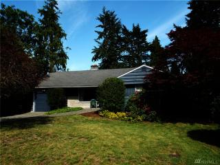 12206 9th Ave, Seattle WA  98125-4957 exterior