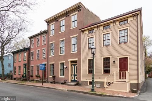 211 Mercer St, Trenton, NJ 08611-1725