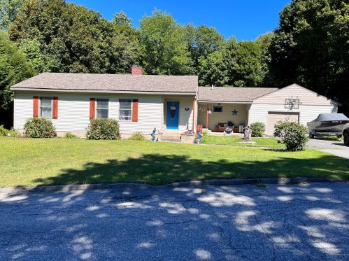 49 Quimby St, Augusta, ME 04330-4436