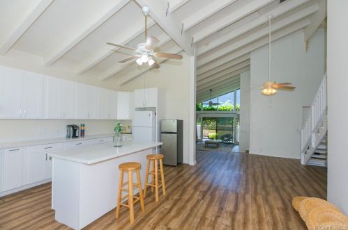 1279 Kaeleku St, Honolulu HI  96825-3005 exterior