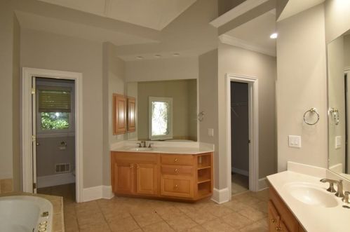 1823 Glen Cedars Ct, Duluth GA  30097-6237 exterior