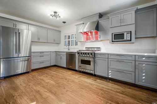 380 Regency Cir, Vacaville, CA 95687-4614