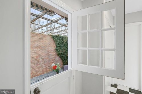 301 Ridgeview Rd, Princeton NJ  08540-7666 exterior