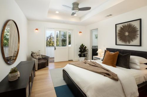 1475 Country Clb Dr, Los Altos CA 94024-5904 exterior