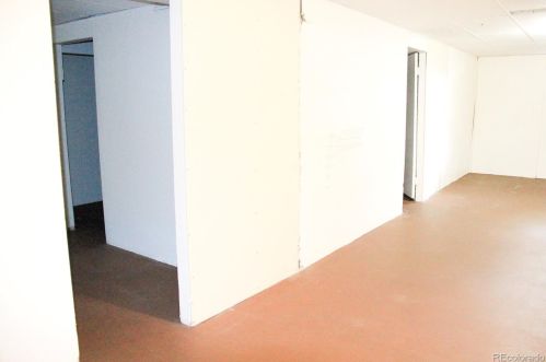 661 Bates Ave, Englewood CO 80113-1663 exterior