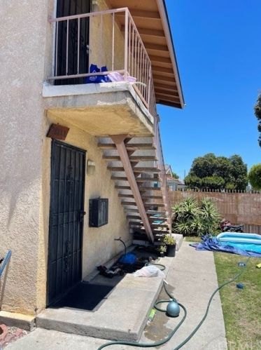 2813 Independence Ave, South Gate, CA 90280-2113