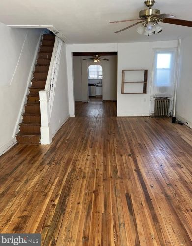 1523 29th St, Philadelphia, PA 19146-4429