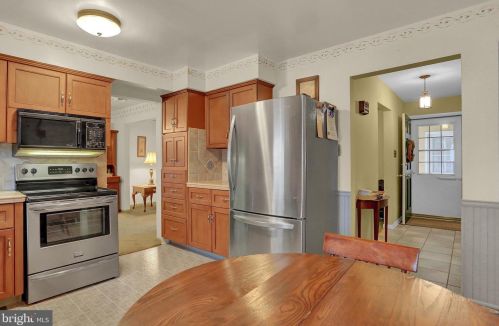 966 Mccosh St, Hanover PA 17331-1833 exterior