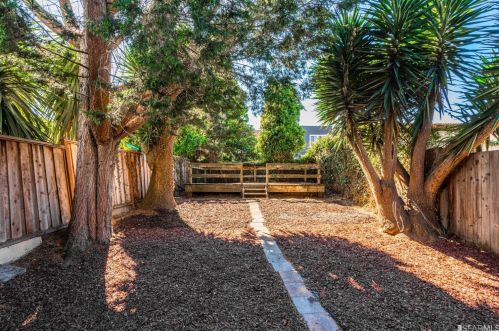 430 Girard St, San Francisco CA 94134-2110 exterior