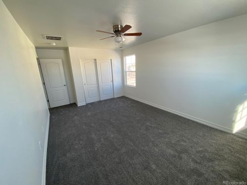 841 Willow Dr, Denver CO  80603-7743 exterior