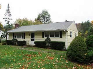 94 Pattagansett Rd, Niantic, CT 06357-2134