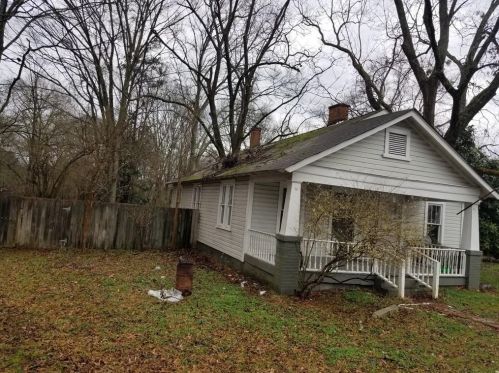 801 Rockmart Rd, Villa Rica, GA 30180-1008
