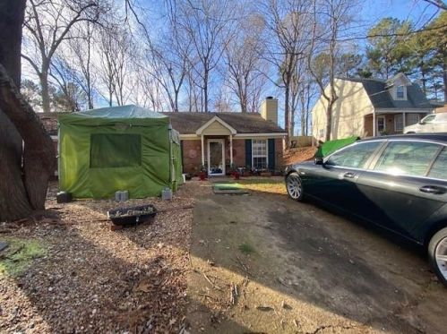 4919 Farmstead Ct, Holly Springs, GA 30188-3800