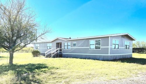 18425 Blake Manor Rd, Webberville, TX 78653-4715