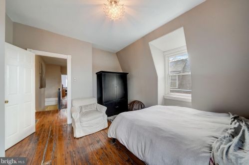 430 42 St, Philadelphia PA 19104-0044 exterior