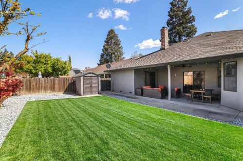 2665 Hawkeye Ave, Turlock CA  95380-2950 exterior