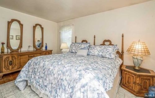 23 Meadow Ln, Hackettstown NJ  07840-4115 exterior