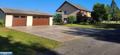 3901 7th Ave, Hibbing, MN 55746-2846