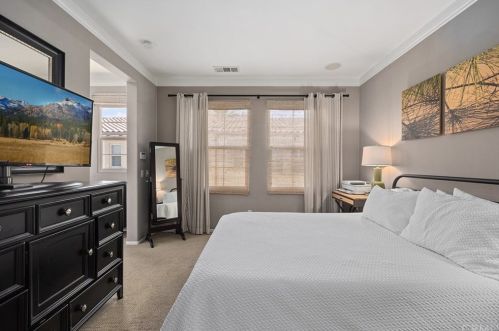 604 Water St, Anaheim CA  92805-4448 exterior