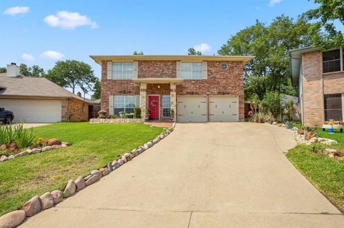 8400 Ruthette Dr, Fort Worth TX  76182-3630 exterior