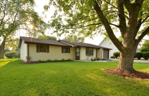 2417 Westline Dr, Joliet, IL 60431-1244