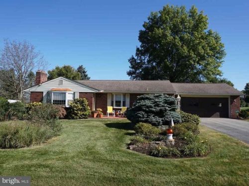 3551 Sycamore Rd, York, PA 17315-4480