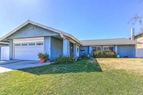 2479 Cedarwood Cir, Simi Valley, CA 93063-2327