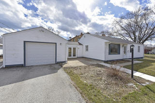 1107 Montesano Ave, Waukegan IL  60087-3912 exterior