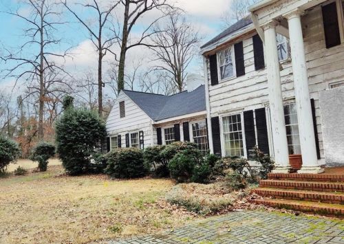 3120 Cascade Rd, Atlanta, GA 30311-3632