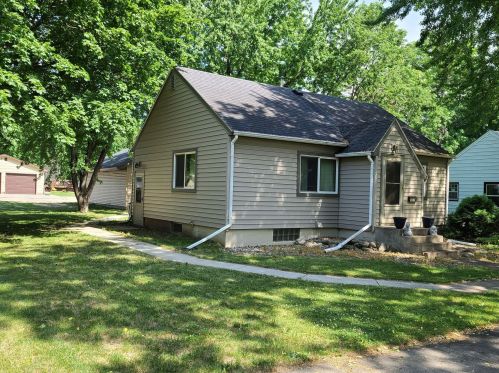 325 Monroe St, Cedar Mills, MN 55350-2633