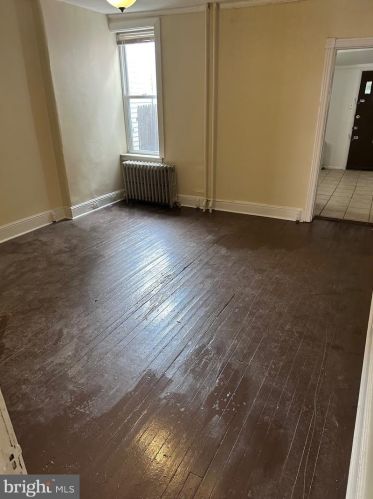 2037 Haworth St, Philadelphia PA  19124-2209 exterior