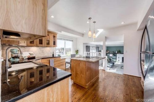 6256 Peakview Pl, Englewood CO 80111-4327 exterior