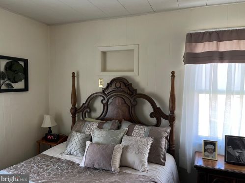 204 Samdin Blvd, Trenton NJ 08610-3934 exterior