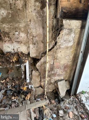 5213 10th St, Philadelphia PA 19123-3819 exterior