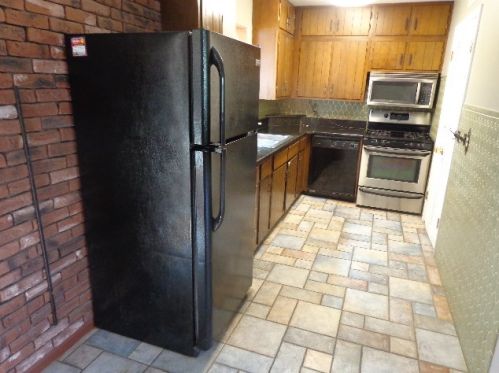 222 Douglas Rd, Batavia, IL 60510-1309