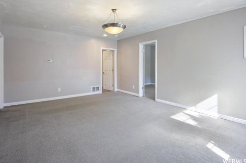 1663 Adams Ave, Ogden, UT 84404-5869