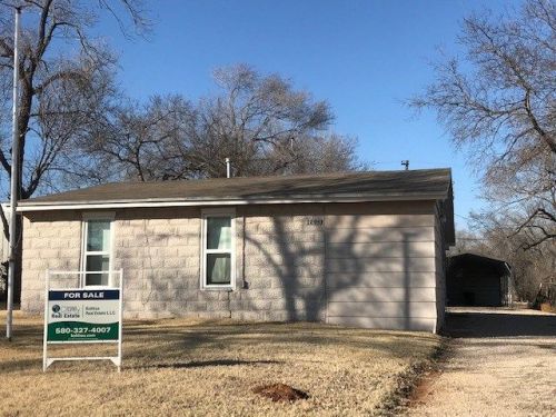 1206 Mill St, Capron, OK 73717-1444
