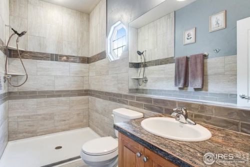 5509 2nd St, Greeley CO 80634-4236 exterior