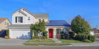 1905 Whiteash Ave, Clovis, CA 93619-5036