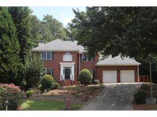 120 Georgian Manor Ct, Alpharetta, GA 30022-6124