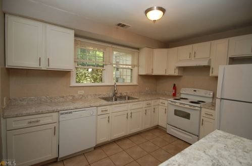 1753 Alvarado Ter, Atlanta GA  30310-2481 exterior