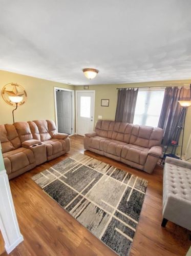 18 Indian Trl, Coventry, RI 02816-5136